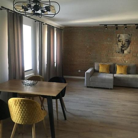 Дворівневі Апартаменти На Площі Ринок Lviv Dış mekan fotoğraf